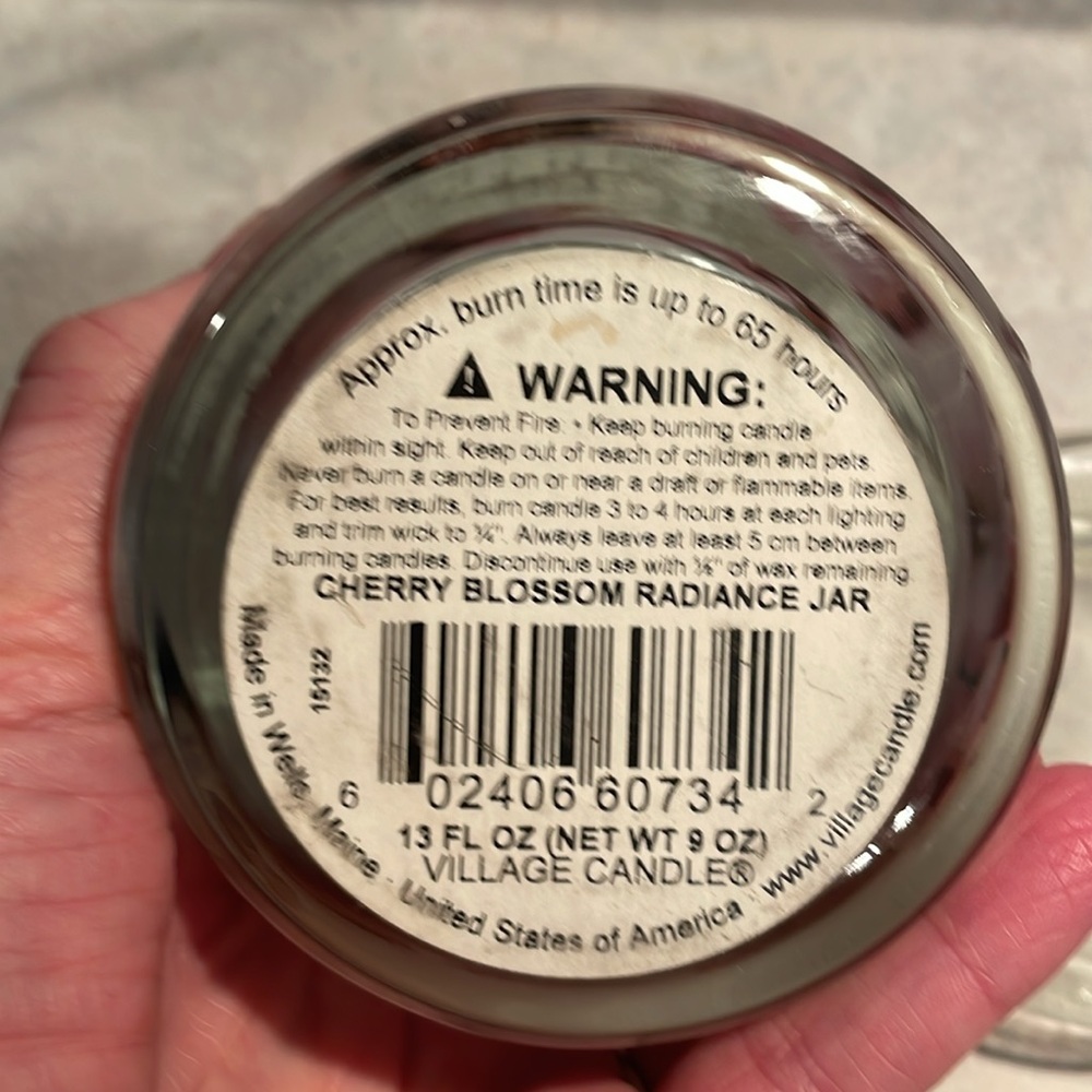 Village Candle Cherry Blossom - Picture 5 of 6